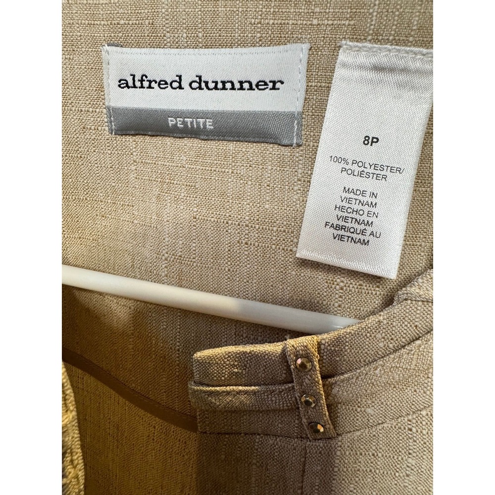 236 Alfred Dunner Petite 8P Tan Open Front Blazer Studded Lattice Jacket NWT - Picture 2 of 5
